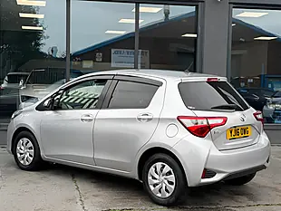 Used 2016 Toyota Yaris Icon Multidrive S Silver - Interior and Exterior details 6