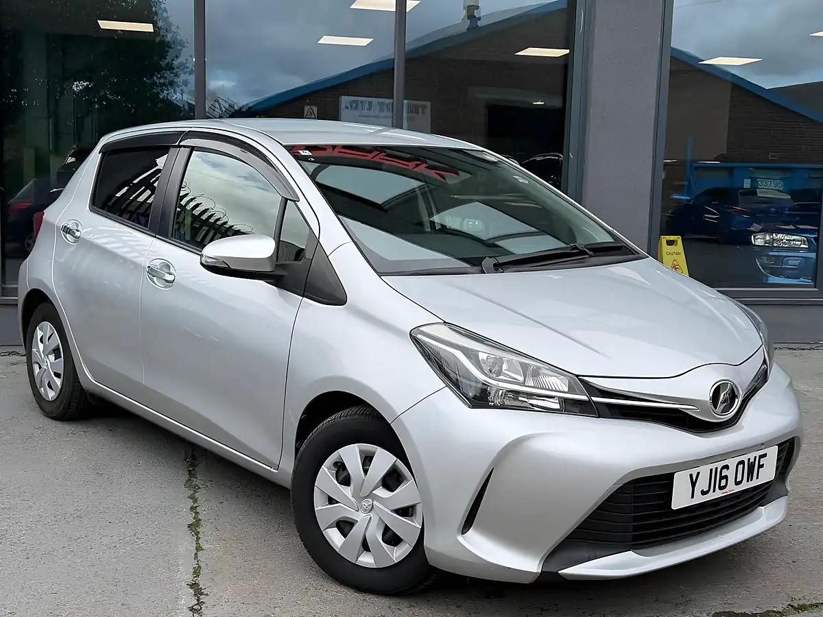 Used 2016 Toyota Yaris Icon Multidrive S Silver - Interior and Exterior details 2