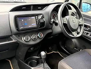 Used 2016 Toyota Yaris Icon Multidrive S Silver - Interior and Exterior details 3