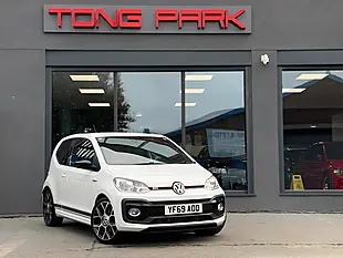 Used 2016 Toyota Yaris Icon Multidrive S Silver - Interior and Exterior details 8