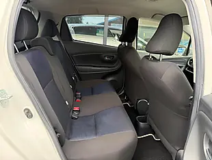 Used 2016 Toyota Yaris Icon Multidrive S White - Interior and Exterior details 17