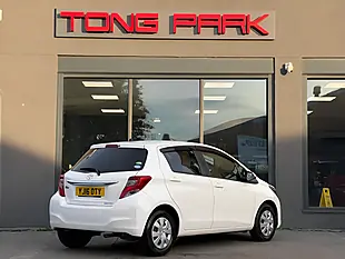 Used 2016 Toyota Yaris Icon Multidrive S White - Interior and Exterior details 10