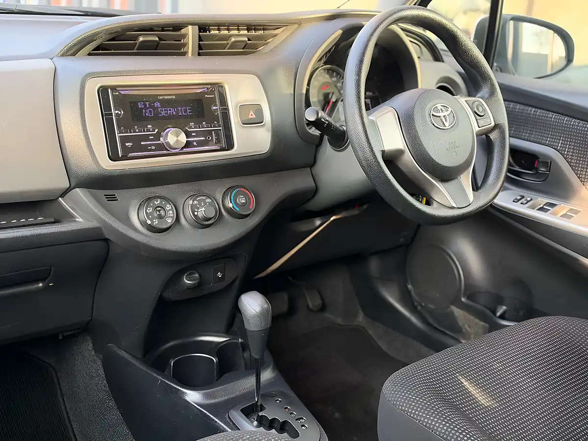 Used 2016 Toyota Yaris Icon Multidrive S White - Interior and Exterior details 3
