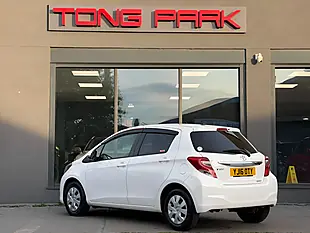 Used 2016 Toyota Yaris Icon Multidrive S White - Interior and Exterior details 5