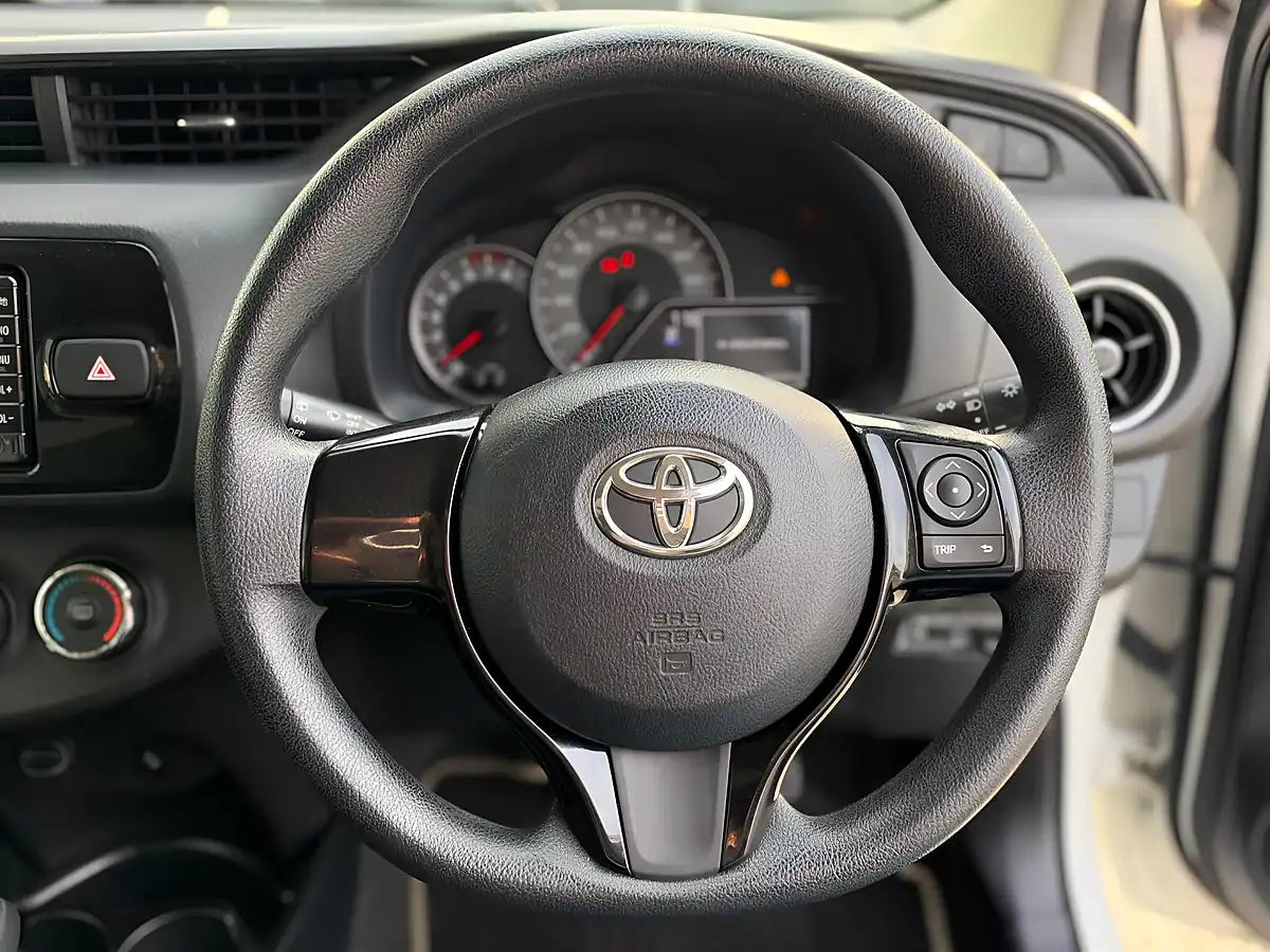 Used 2016 Toyota Yaris Icon Multidrive S White - Interior and Exterior details 16