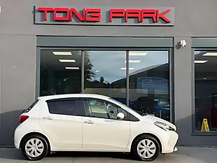 Used 2016 Toyota Yaris Icon Multidrive S White - Interior and Exterior details 4