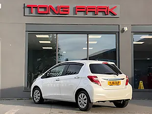 Used 2016 Toyota Yaris Icon Multidrive S White - Interior and Exterior details 7