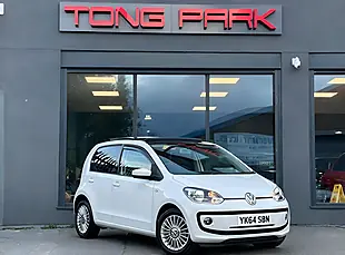 Used 2016 Toyota Yaris Icon Multidrive S White - Interior and Exterior details 8