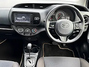 Used 2016 Toyota Yaris Icon Purple - Interior and Exterior details 12