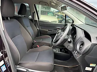 Used 2016 Toyota Yaris Icon Purple - Interior and Exterior details 14