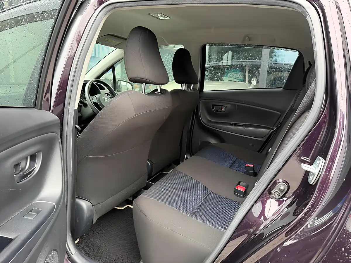 Used 2016 Toyota Yaris Icon Purple - Interior and Exterior details 18