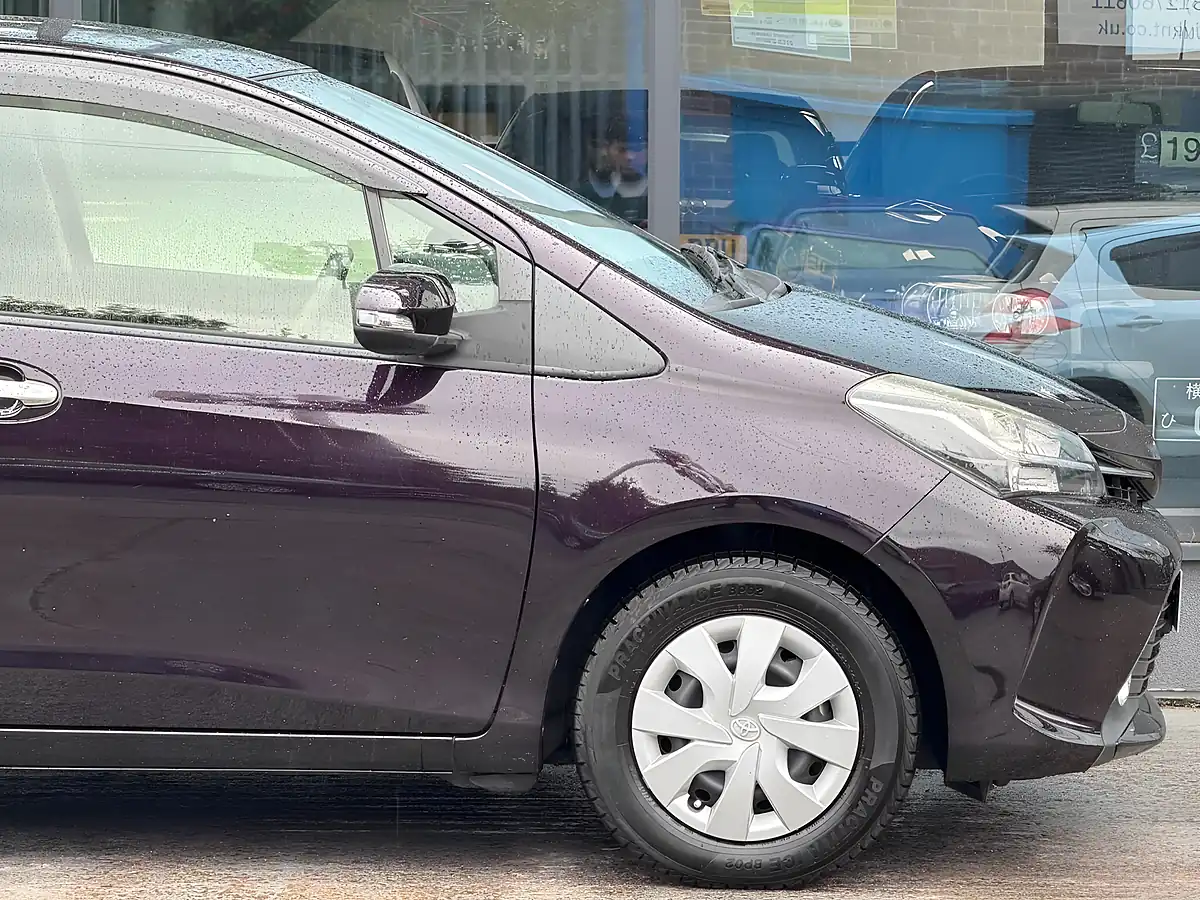 Used 2016 Toyota Yaris Icon Purple - Interior and Exterior details 9