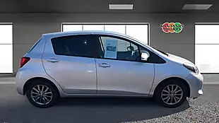 Used 2016 Toyota Yaris Icon Silver - Interior and Exterior details 15