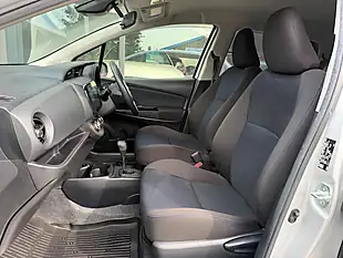 Used 2016 Toyota Yaris Icon Silver - Interior and Exterior details 4