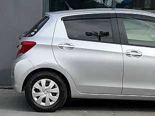 Used 2016 Toyota Yaris Icon Silver - Interior and Exterior details 8