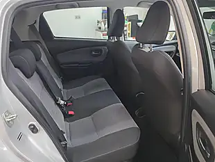 Used 2016 Toyota Yaris Icon Silver - Interior and Exterior details 9