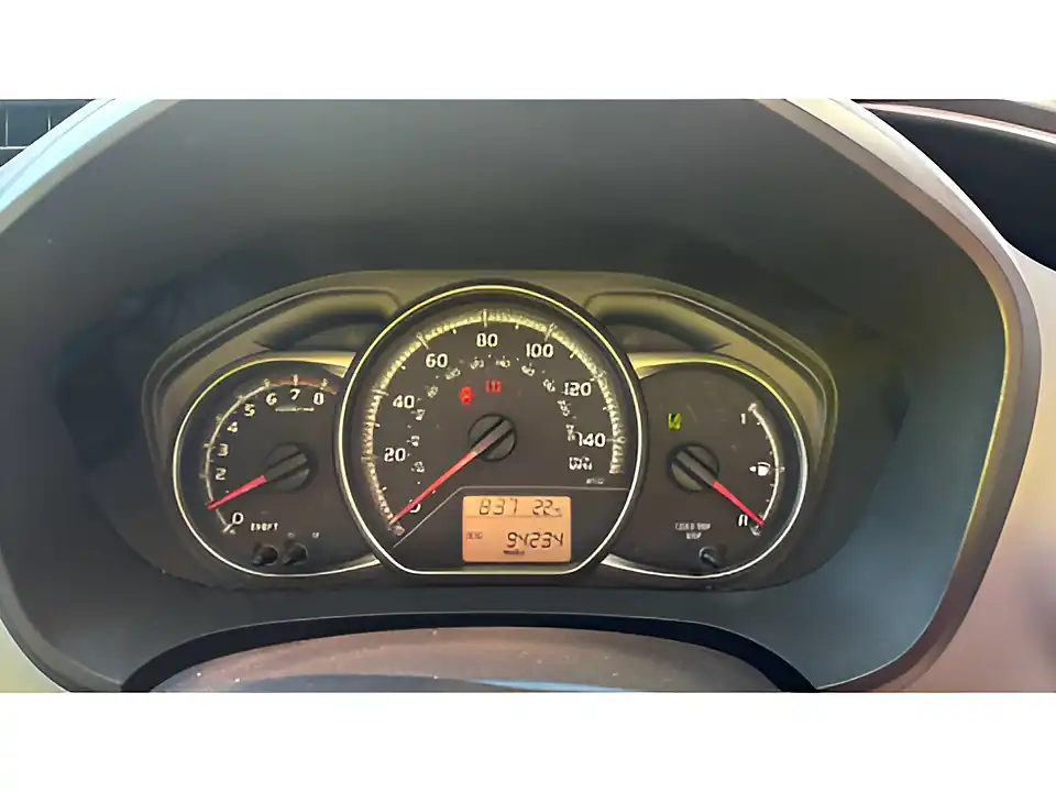Used 2016 Toyota Yaris Icon Tss Chili Red - Interior and Exterior details 12