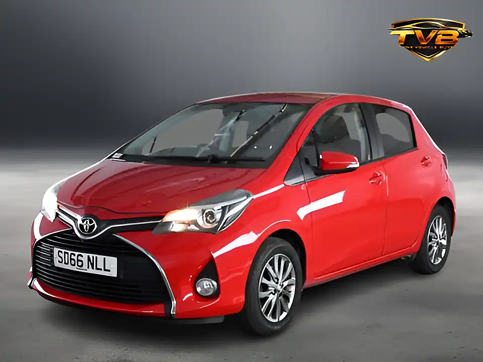 Used 2016 Toyota Yaris Icon Tss Chili Red - Interior and Exterior details 4