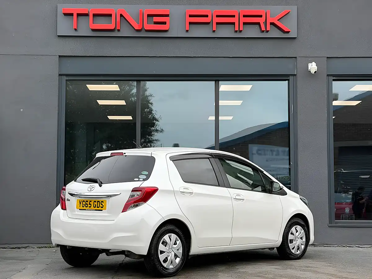 Used 2016 Toyota Yaris Icon White - Interior and Exterior details 10