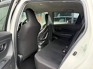 Used 2016 Toyota Yaris Icon White - Interior and Exterior details 18