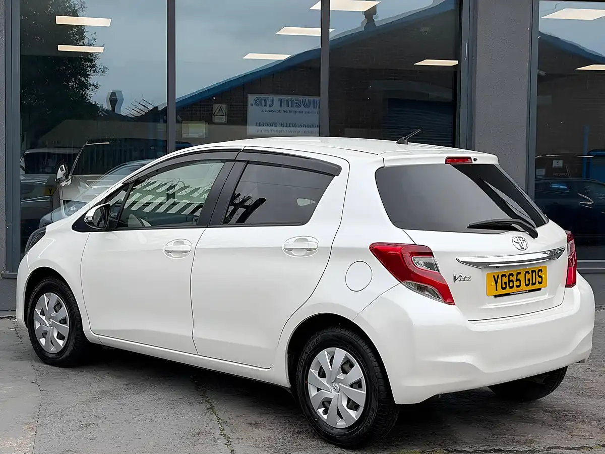 Used 2016 Toyota Yaris Icon White - Interior and Exterior details 6