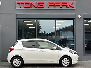 Used 2016 Toyota Yaris Icon White - Interior and Exterior details 7