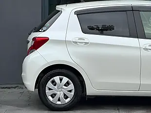 Used 2016 Toyota Yaris Icon White - Interior and Exterior details 8
