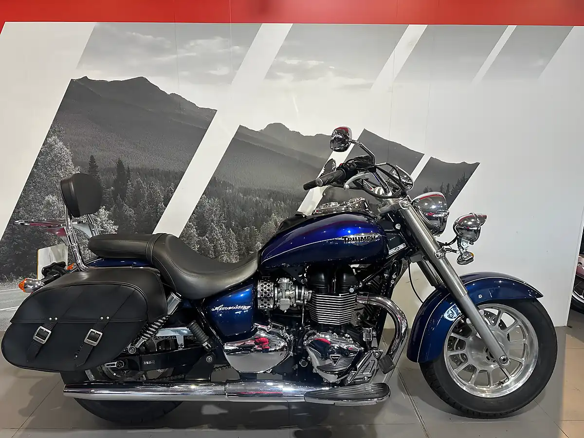 Used 2016 Triumph Bonneville America Blue Metallic - Front View