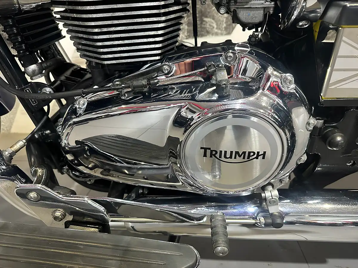 Used 2016 Triumph Bonneville America Blue Metallic - Interior and Exterior details 17