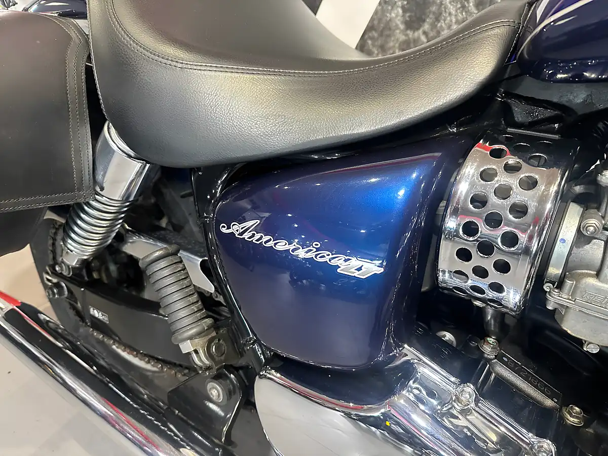 Used 2016 Triumph Bonneville America Blue Metallic - Interior and Exterior details 5