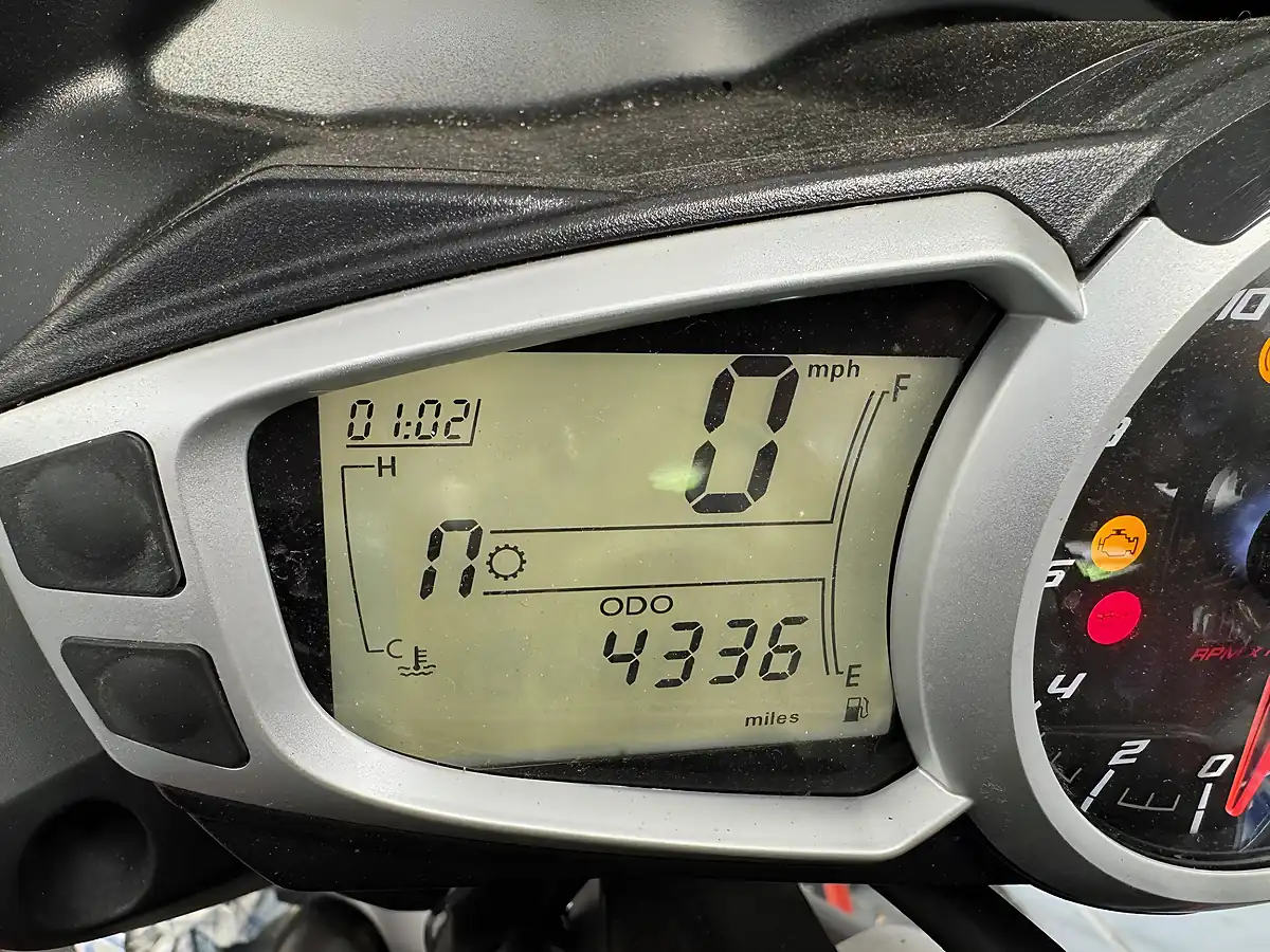 Used 2016 Triumph Street Triple 675 R O Ring Grey - Interior and Exterior details 10