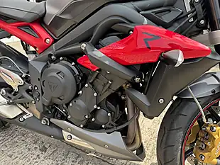Used 2016 Triumph Street Triple 675 R O Ring Grey - Interior and Exterior details 6