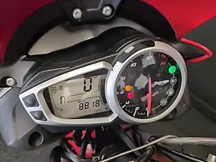 Used 2016 Triumph Street Triple Abs Red - Interior and Exterior details 11