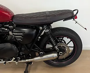 Used 2016 Triumph Street Twin Red - Interior and Exterior details 16