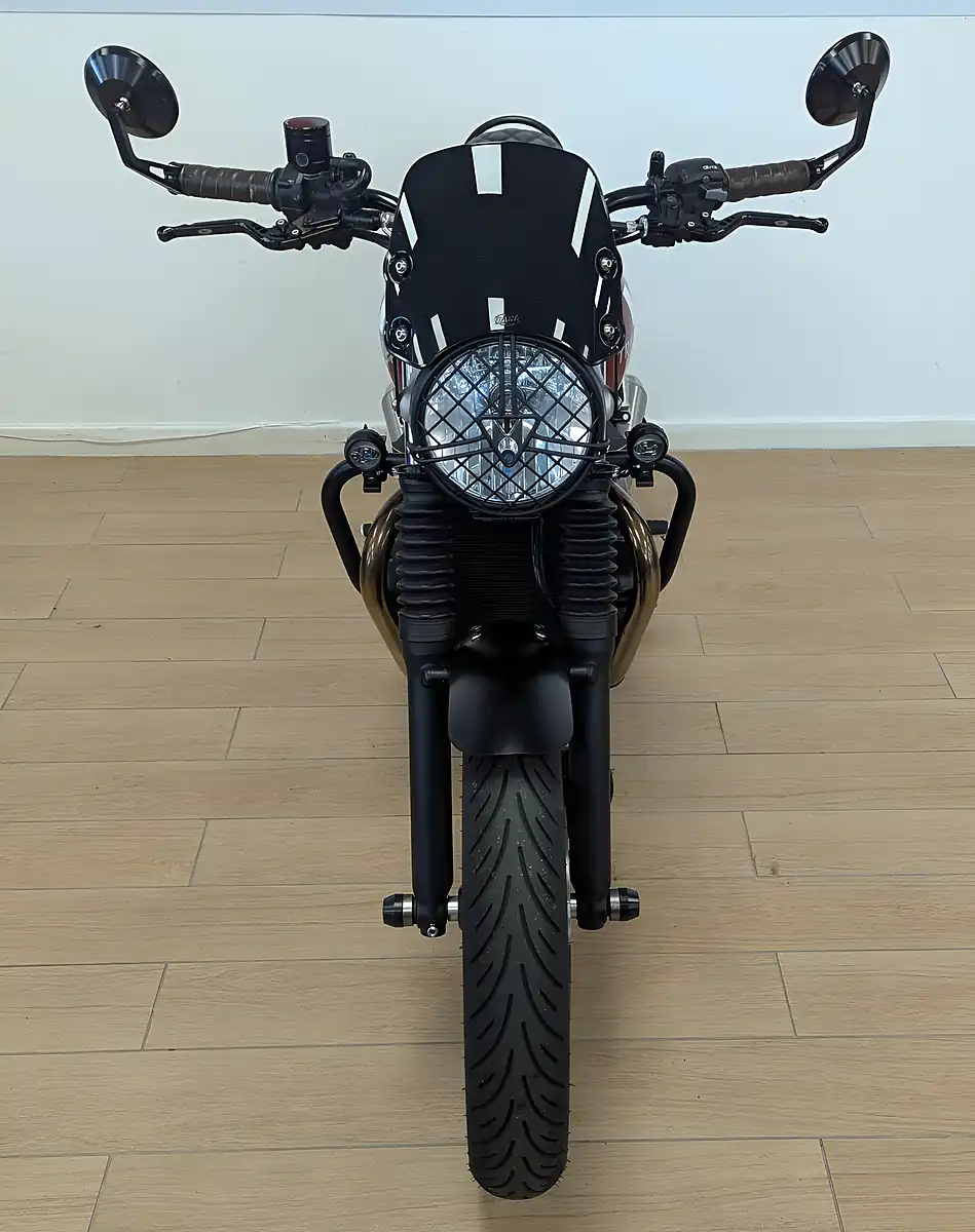 Used 2016 Triumph Street Twin Red - Interior and Exterior details 3