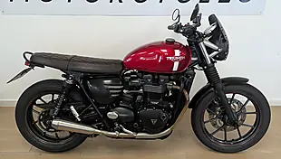 Used 2016 Triumph Street Twin Red - Interior and Exterior details 5