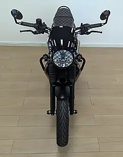 Used 2016 Triumph Street Twin Red - Interior and Exterior details 7