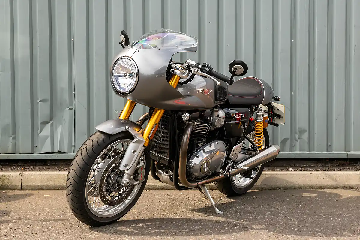 Used 2016 Triumph Thruxton 1200 R Track Racer Silver Ice - Interior and Exterior details 4