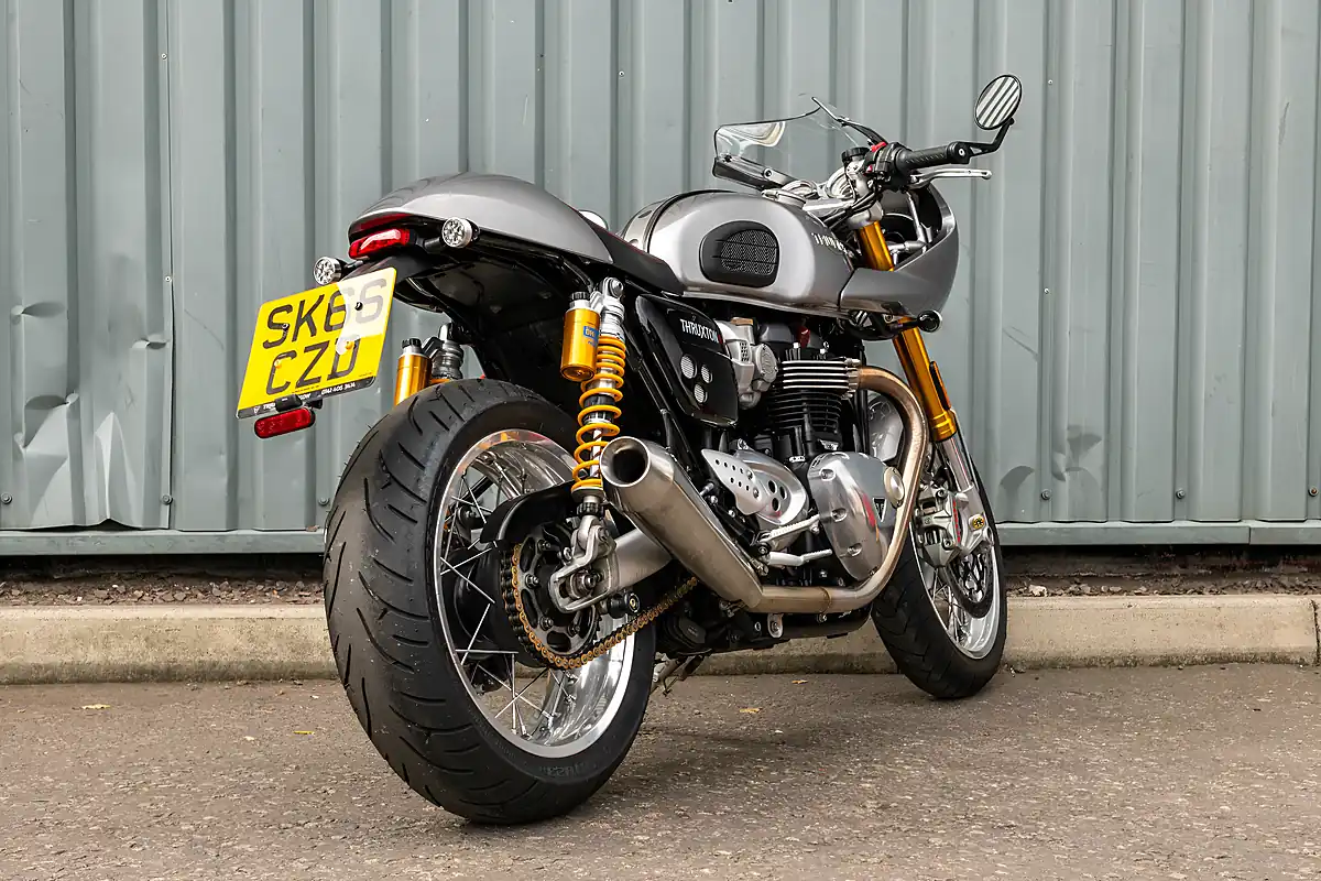 Used 2016 Triumph Thruxton 1200 R Track Racer Silver Ice - Interior and Exterior details 8