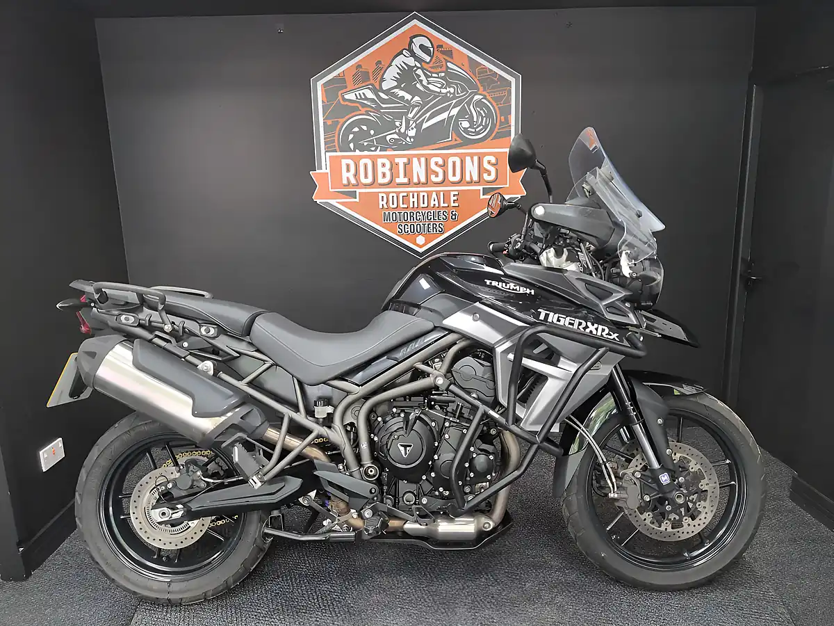 Used 2016 Triumph Tiger 800 Xrx Black - Interior and Exterior details 2