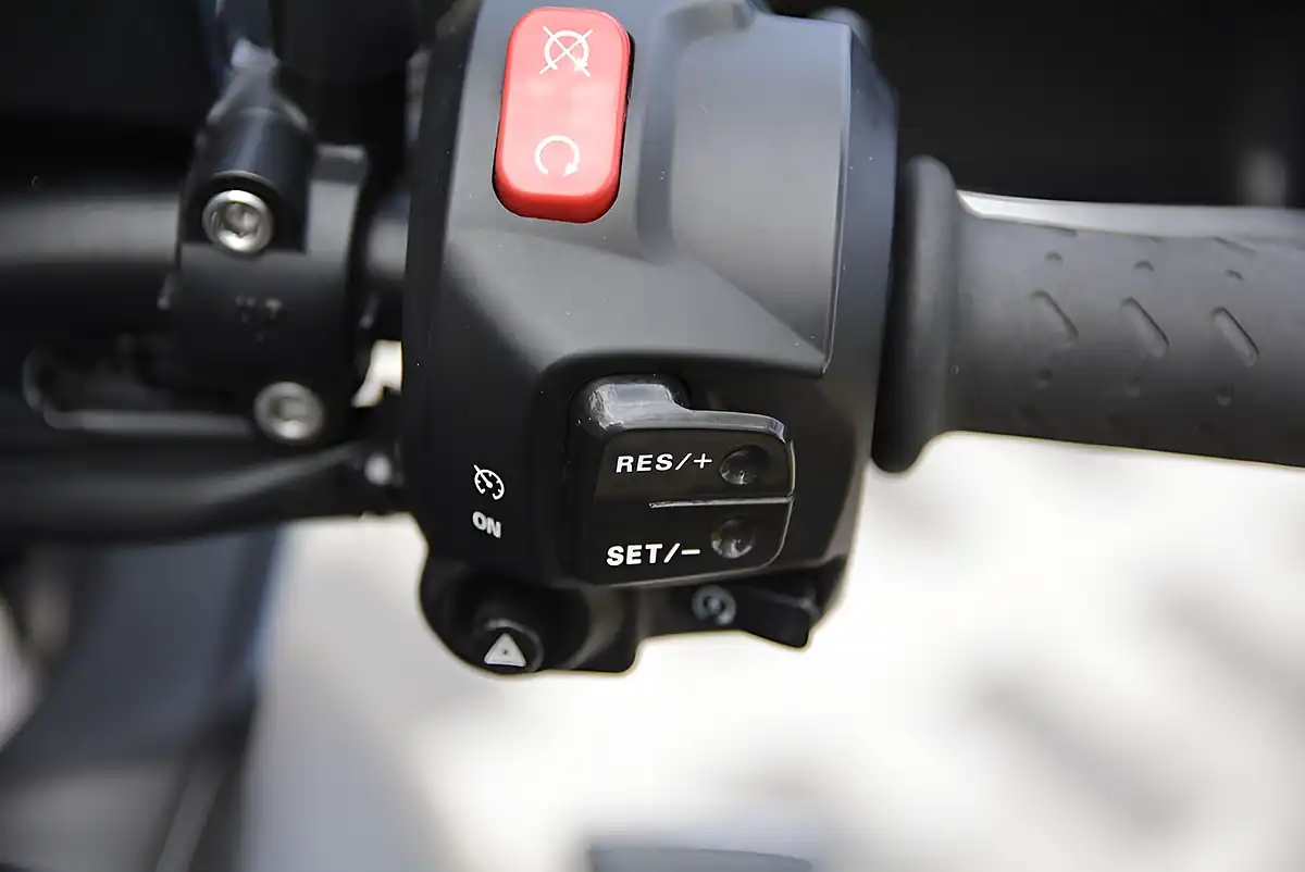 Used 2016 Triumph Tiger Sport Black - Interior and Exterior details 16