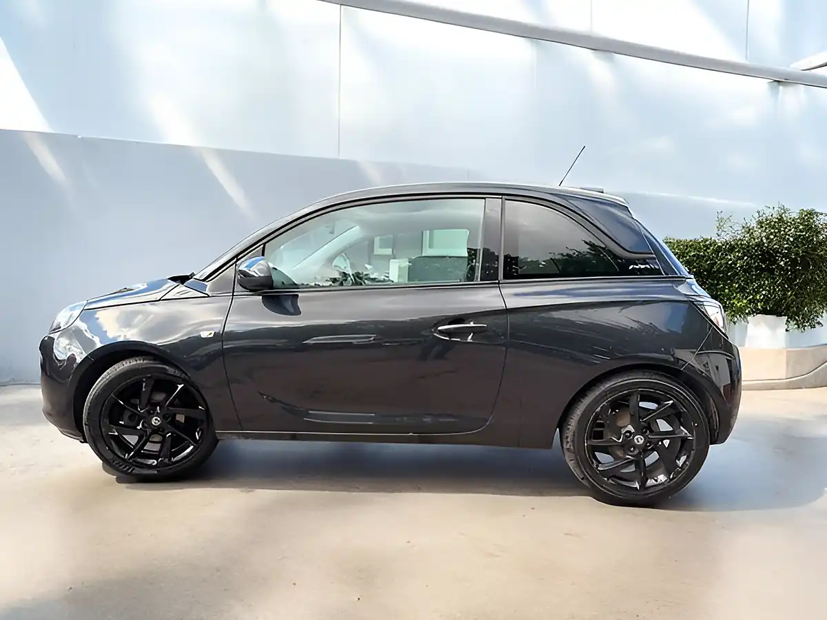 Used 2016 Vauxhall Adam Energised Black - Interior and Exterior details 3