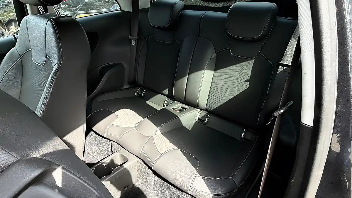 Used 2016 Vauxhall Adam Energised Black - Interior and Exterior details 20