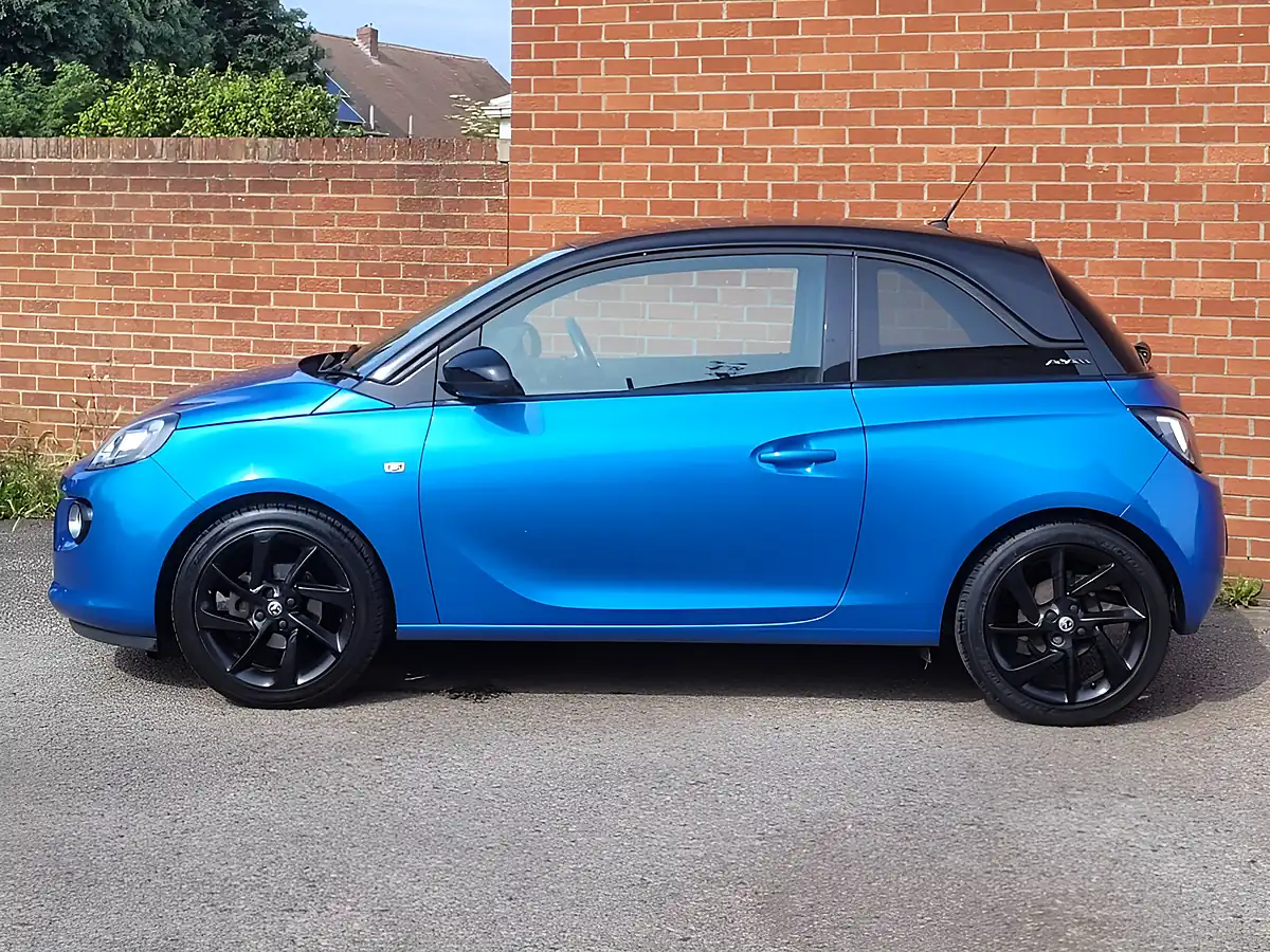 Used 2016 Vauxhall Adam Energised Blue - Interior and Exterior details 2