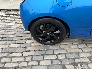Used 2016 Vauxhall Adam Energised Blue - Interior and Exterior details 19