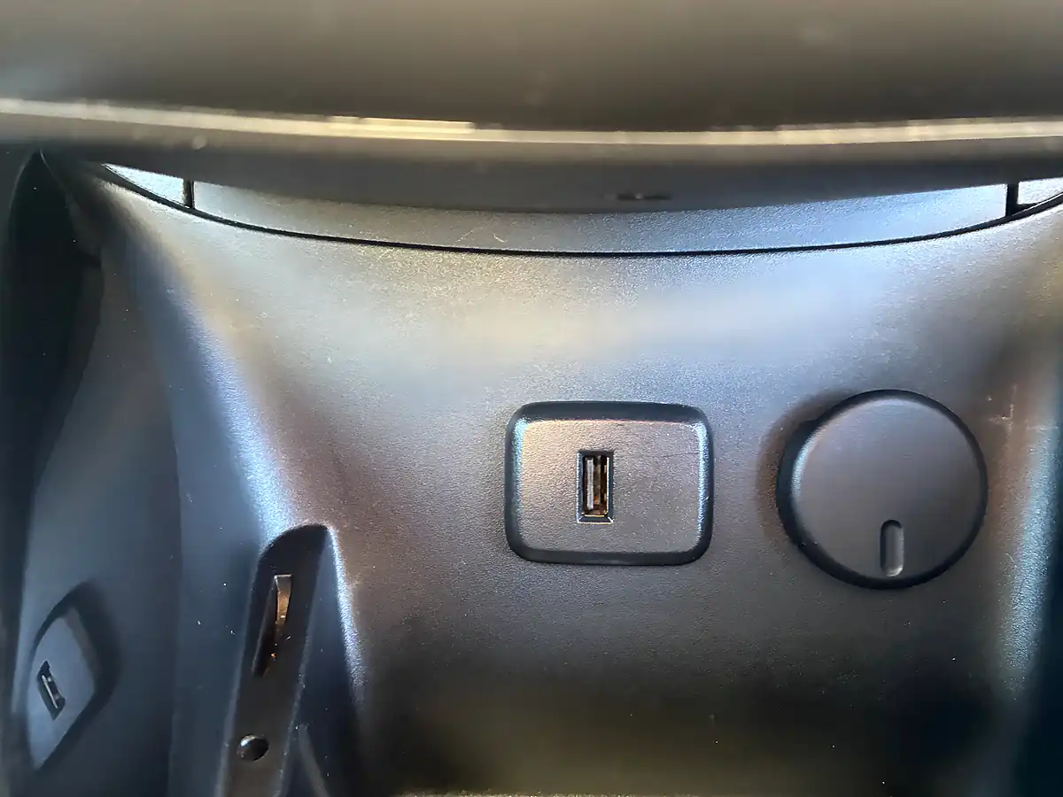 Used 2016 Vauxhall Adam Energised Blue - Interior and Exterior details 14