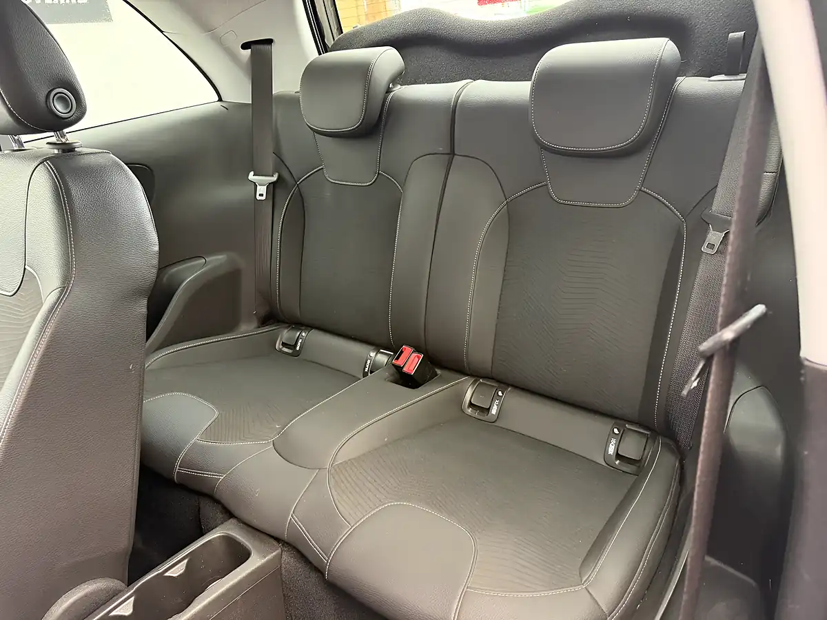 Used 2016 Vauxhall Adam Energised Blue - Interior and Exterior details 5