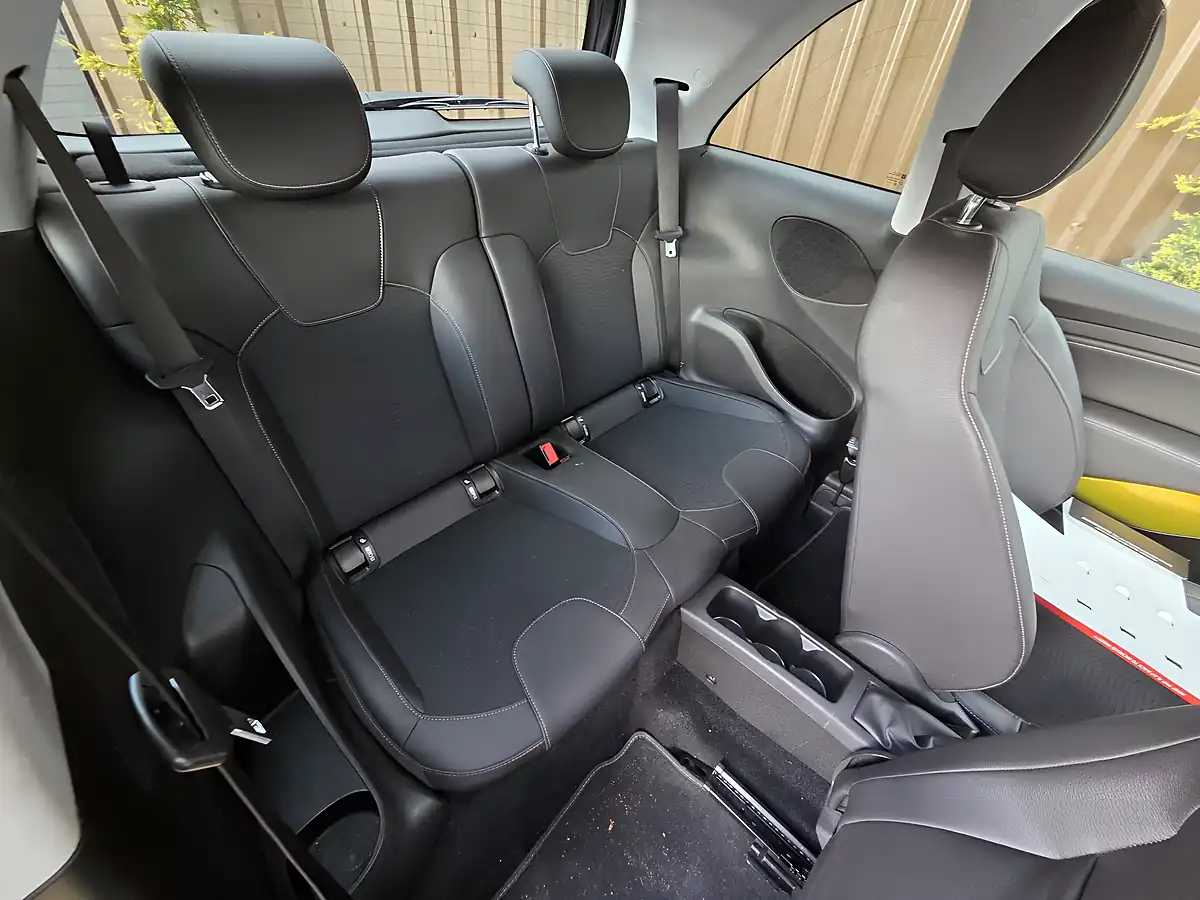 Used 2016 Vauxhall Adam Energised Gold - Interior and Exterior details 15