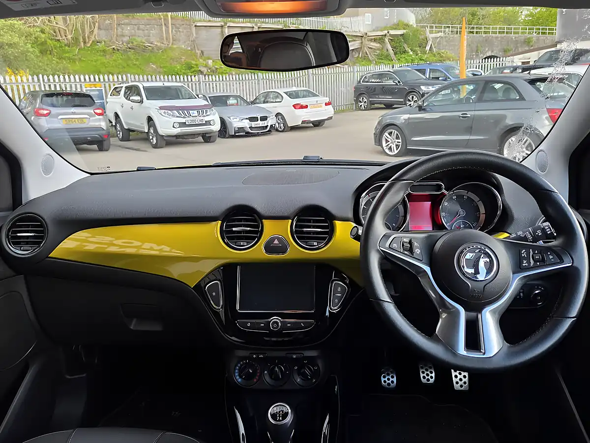 Used 2016 Vauxhall Adam Energised Gold - Interior and Exterior details 6