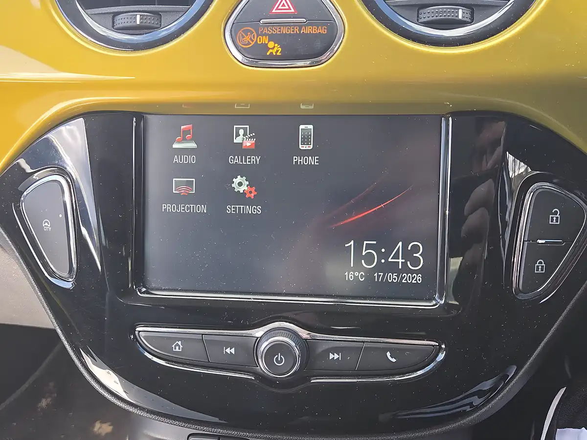 Used 2016 Vauxhall Adam Energised Gold - Interior and Exterior details 9
